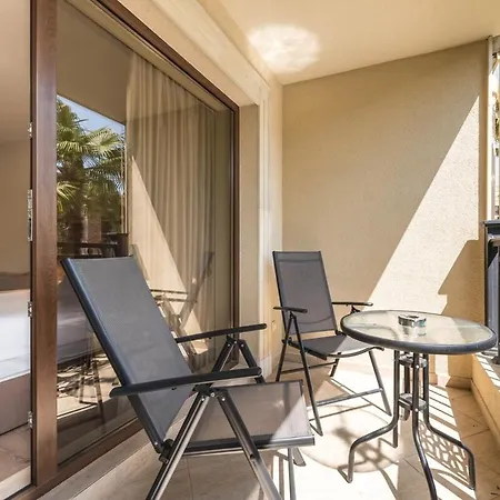 Апартаменты Argisht Cozy With Pool & Sea Breeze *