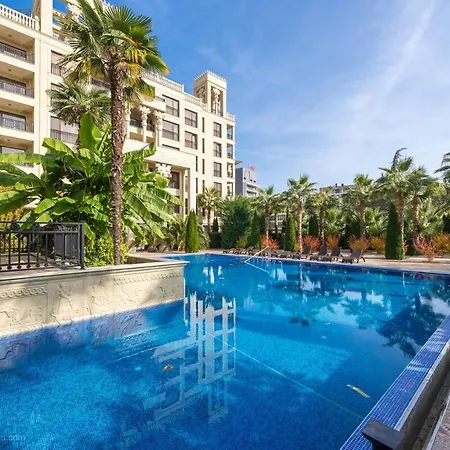 Argisht Cozy With Pool & Sea Breeze Apartmán