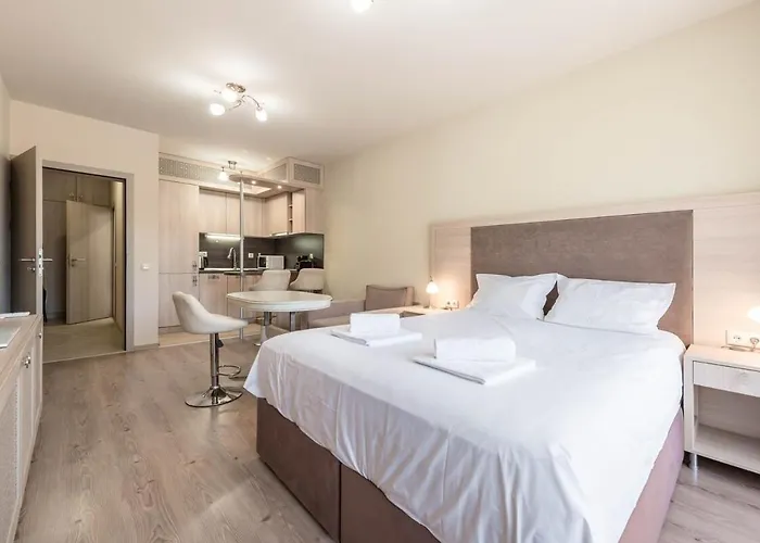 Argisht Cozy With Pool & Sea Breeze * ヴァルナ