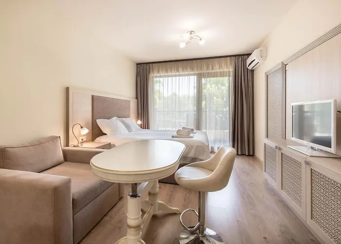 アパート Argisht Cozy With Pool & Sea Breeze *