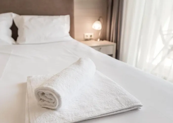 アパート Argisht Cozy With Pool & Sea Breeze ヴァルナ